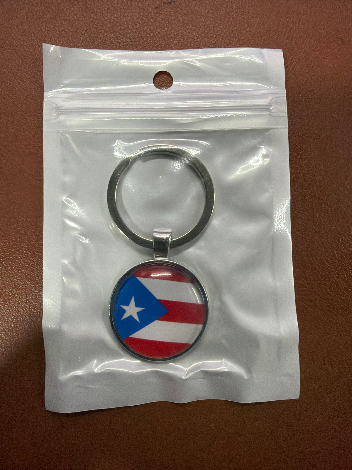 Puerto Rico Flag Round Keychain – Silver-Tone Key Ring