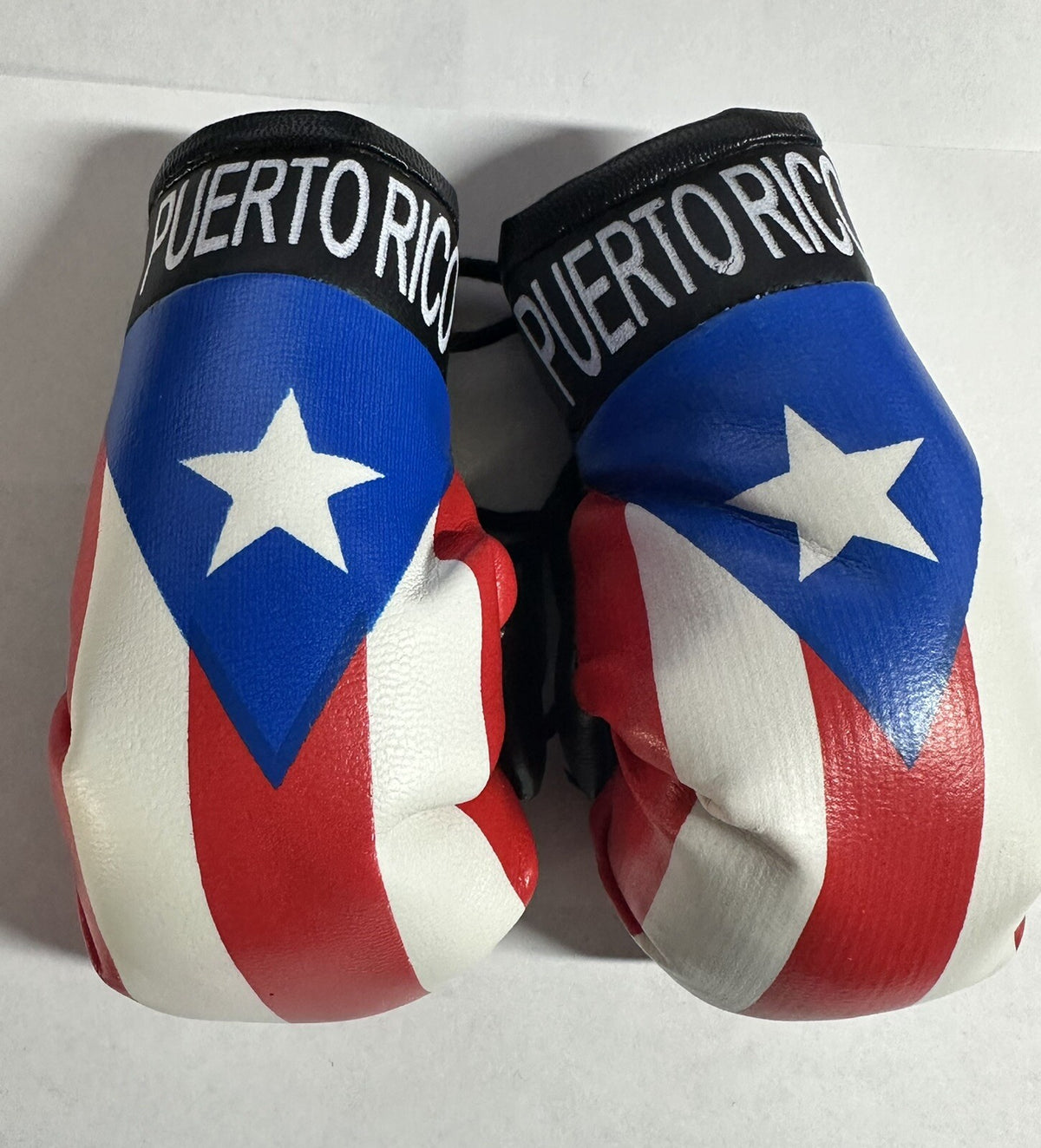 Puerto Rico lot Mini Banner, Boxing Gloves and Keychain 3 pieces FREE SHIPPING