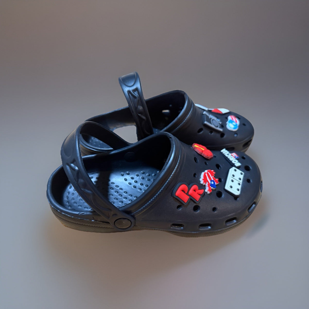 Puerto Rico Black Clog Sandals with Charms Womens Size 8 Boricua Flag Slides