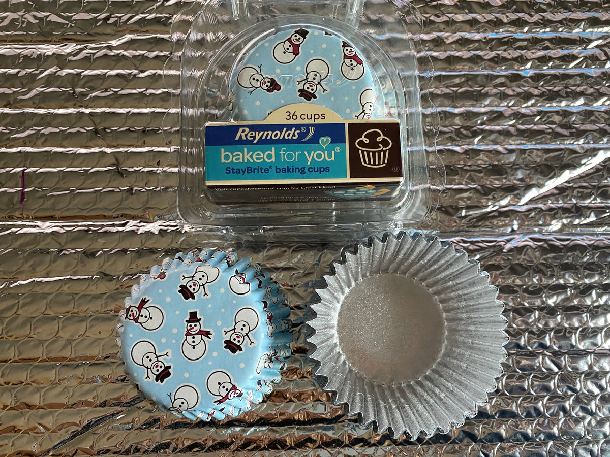 Reynolds Baking Cups Cakes Christmas 