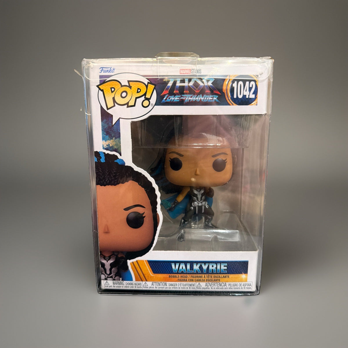 Funko Pop! Vinyl Marvel Valkyrie #1042 Thor Love and Thunder w/Protective Cover