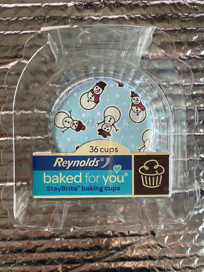Reynolds Baking Cups Cakes Christmas 